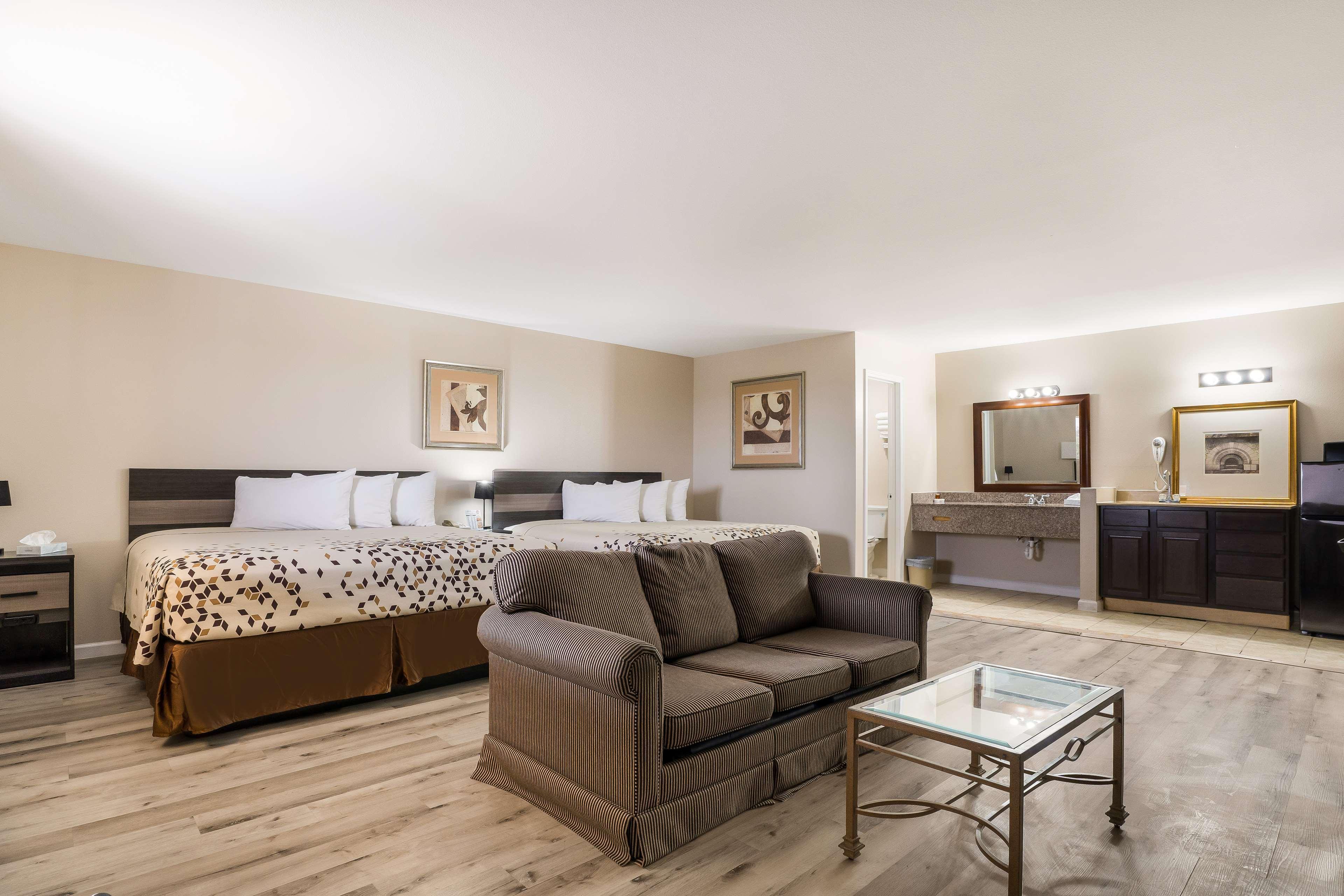 Americas Best Value Inn Refugio Extérieur photo