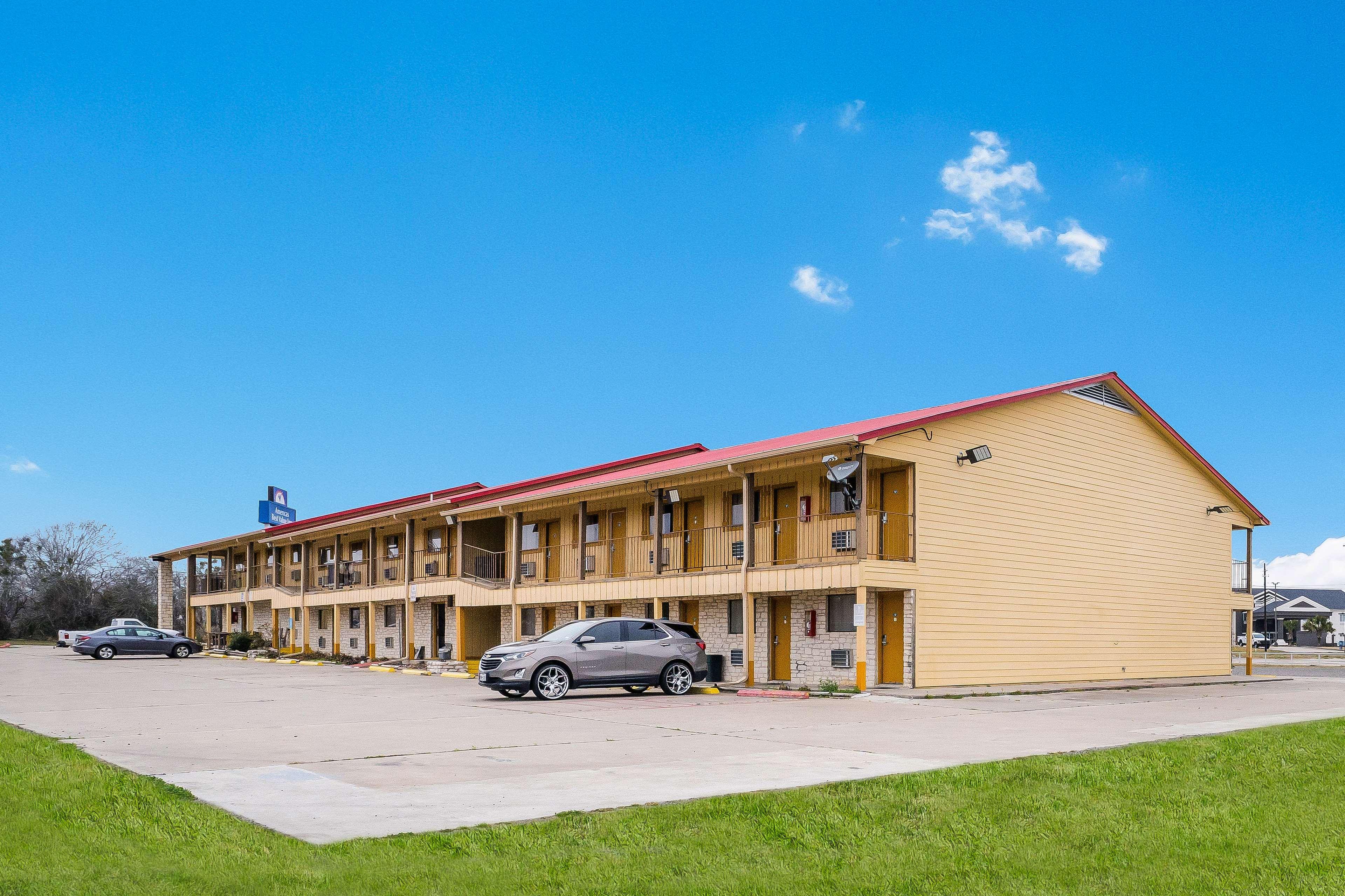 Americas Best Value Inn Refugio Extérieur photo